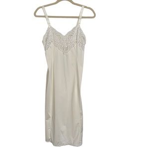 Vintage Wonder Maid 50’s 60’s cream slip dress